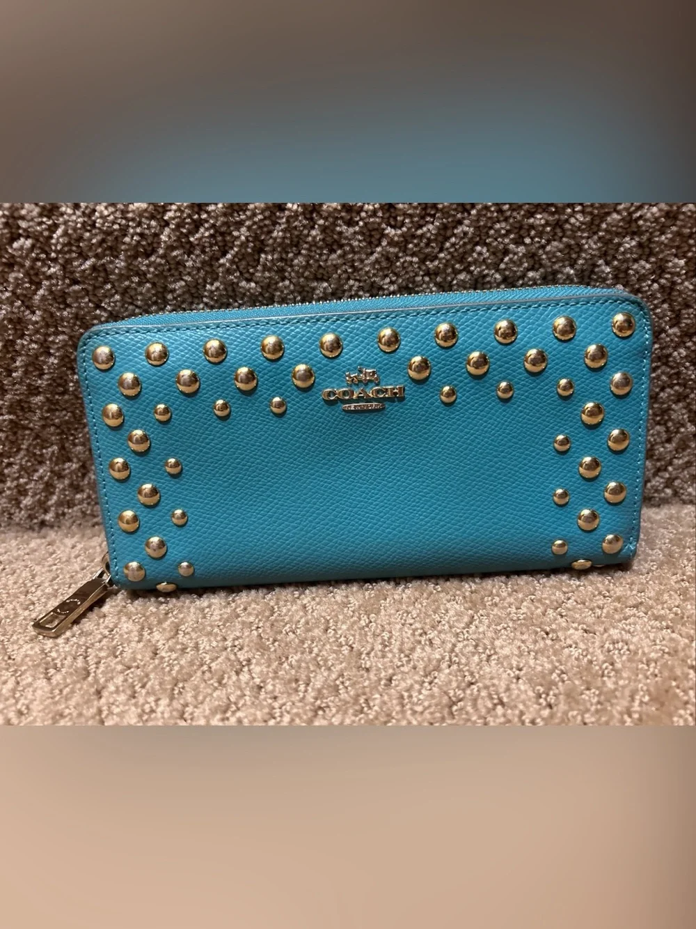 AUTHENTIC COACH Studded Zip Around Long Wallet Leather Teal Turquoise Accordion - Picture 1 of 8